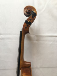 Vioara Stradivarius galben-roscat, lacuita manual cu serlac - alcool tehnic